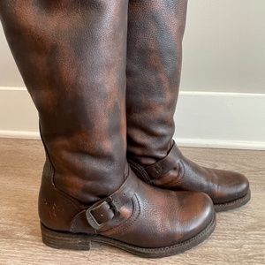 Frye Veronica Dark Brown Boot Size 8